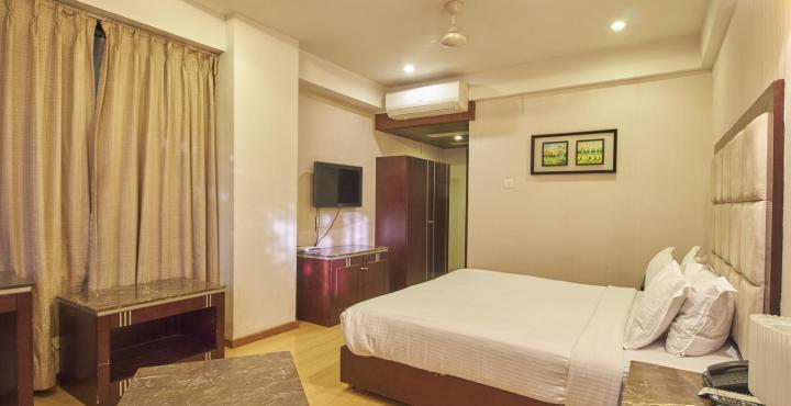 Treebo Trend Hotel Parker Ahmedabad Exterior foto